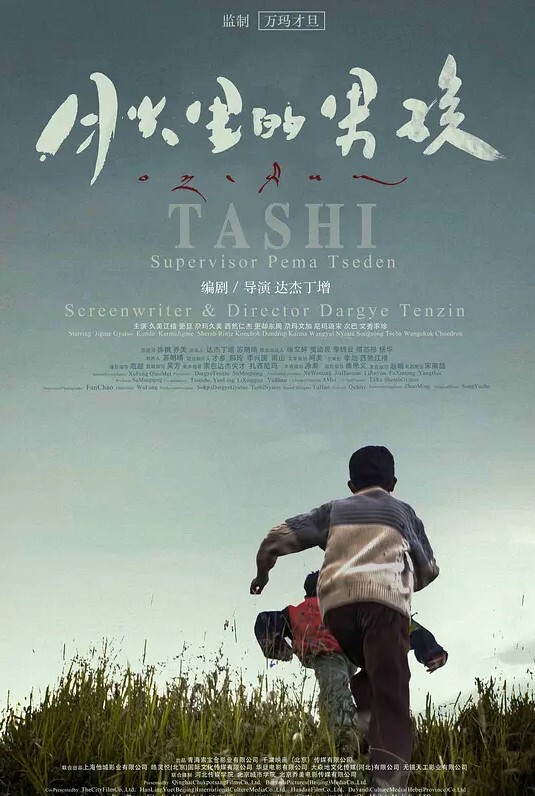 风韵的黑丝情趣荡妇喜欢交换香槟和口水热心的漂亮女士用唾液舔他的湿鸡巴 - 蜜桃网